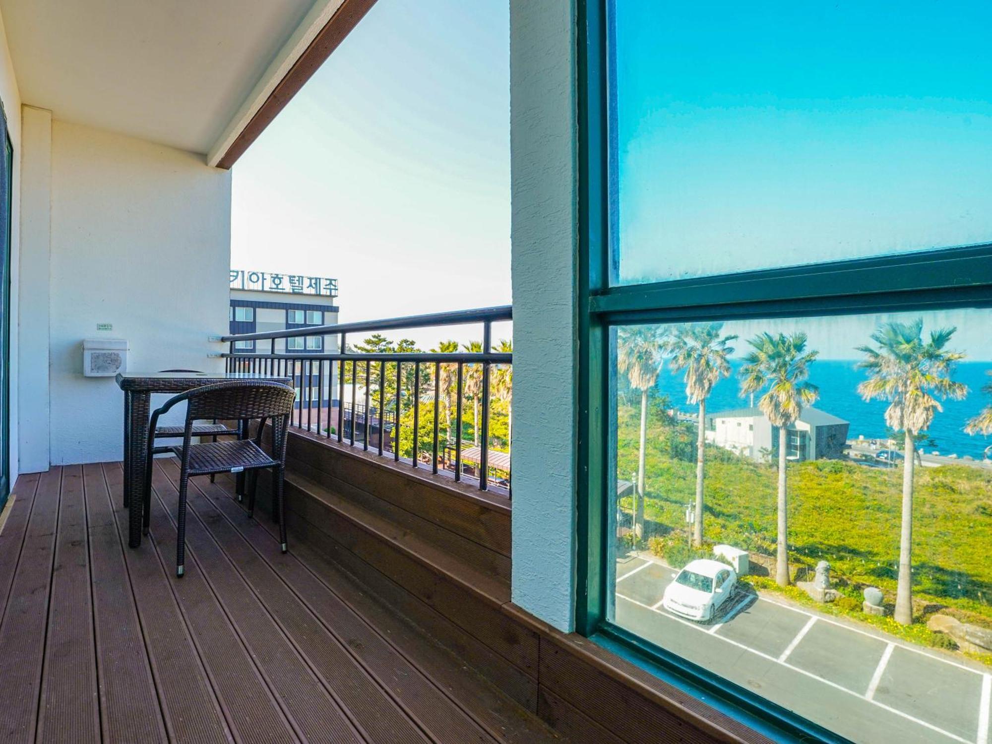 Sea Cliff Hotel Jeju Eksteriør billede